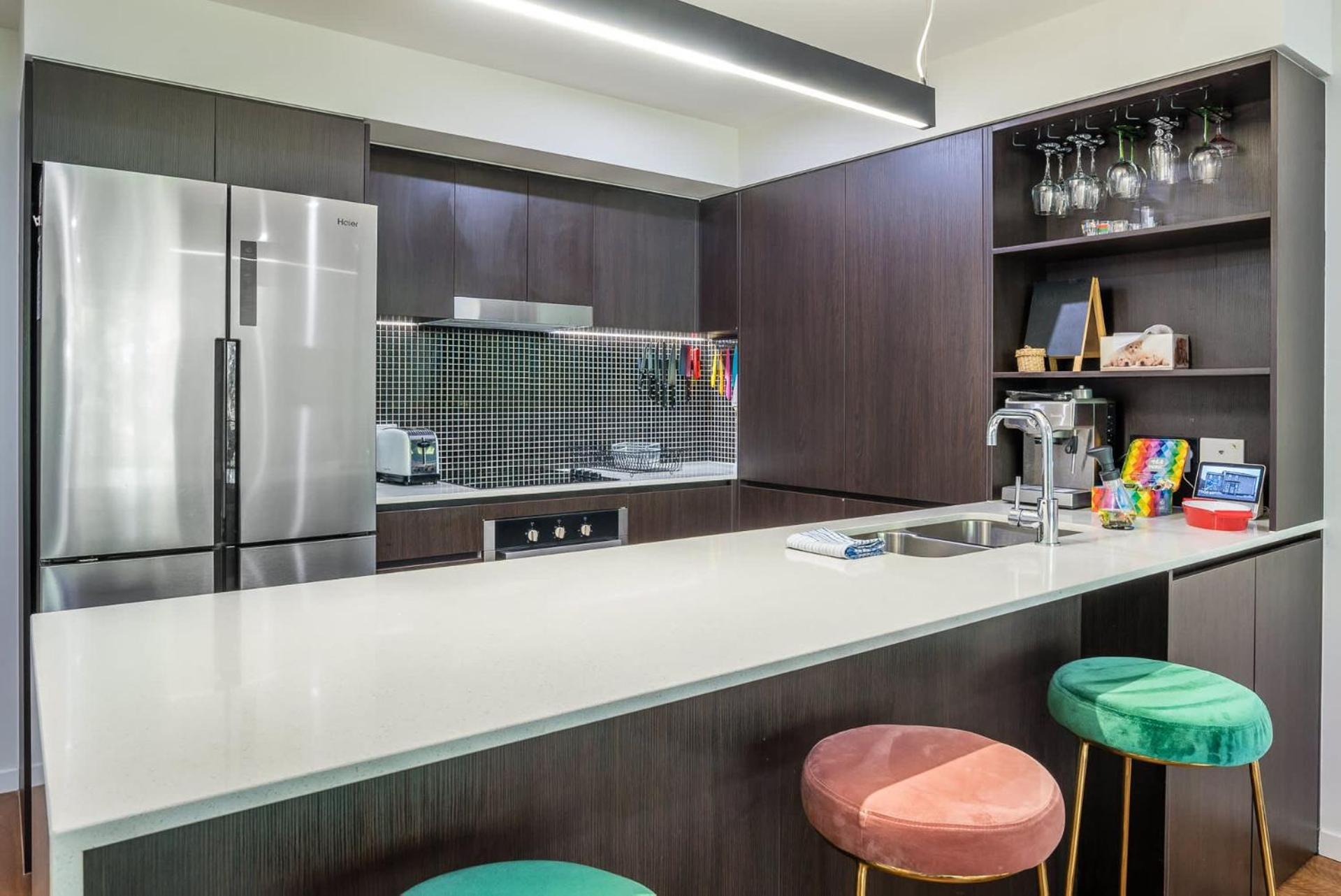 Stones Corner Vista *