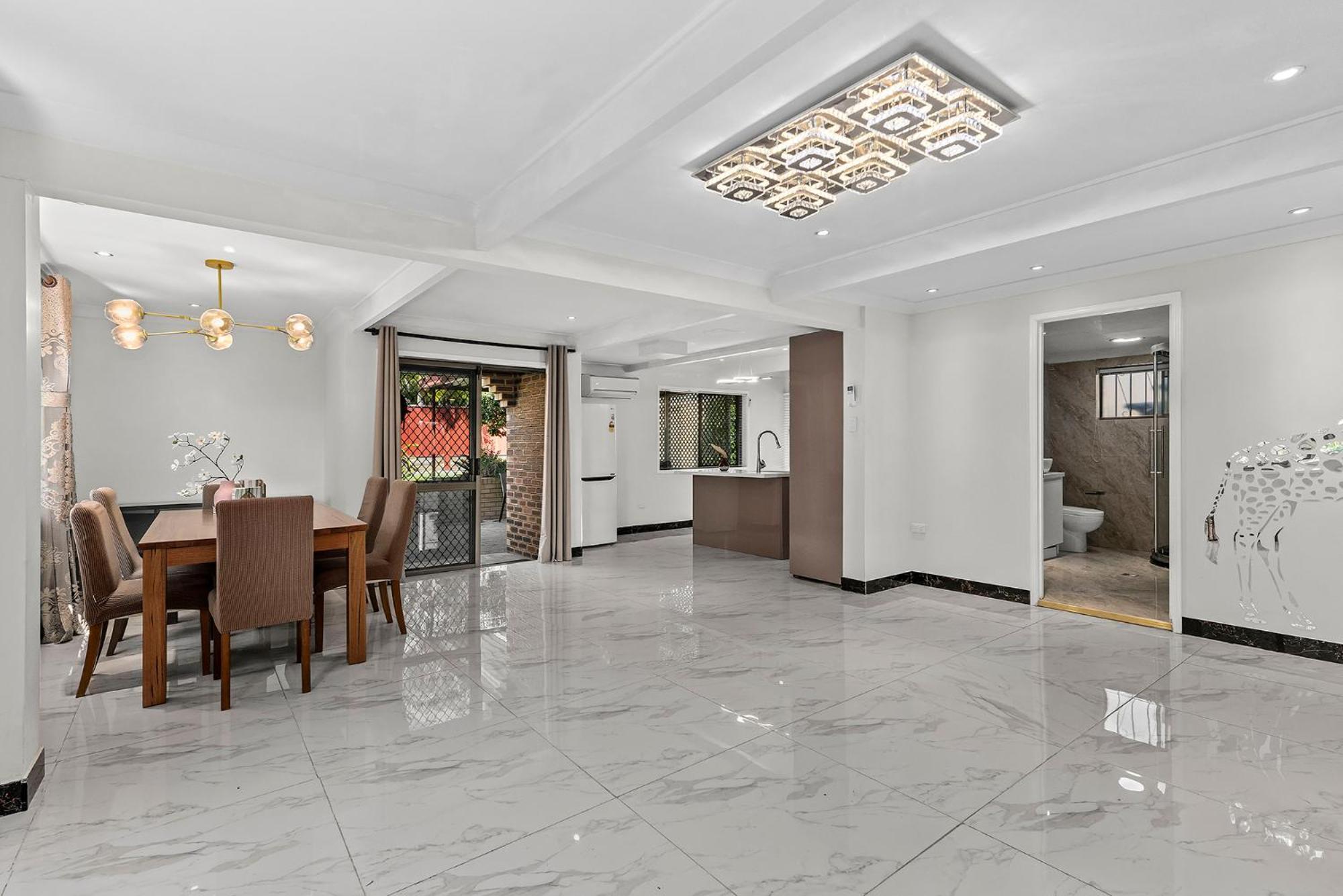 Holiday home Luxury Living 2b2b In Southern Parking Brisbane