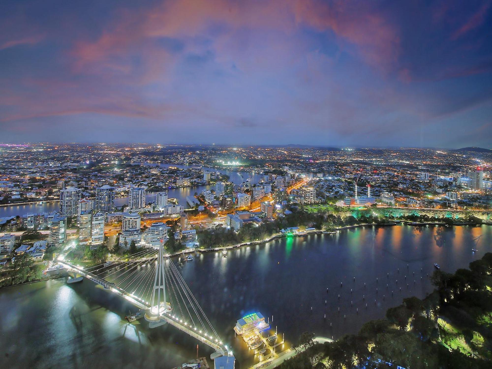 The Gatsby Escape Skytower Luxury Living At Level 71 Apartment