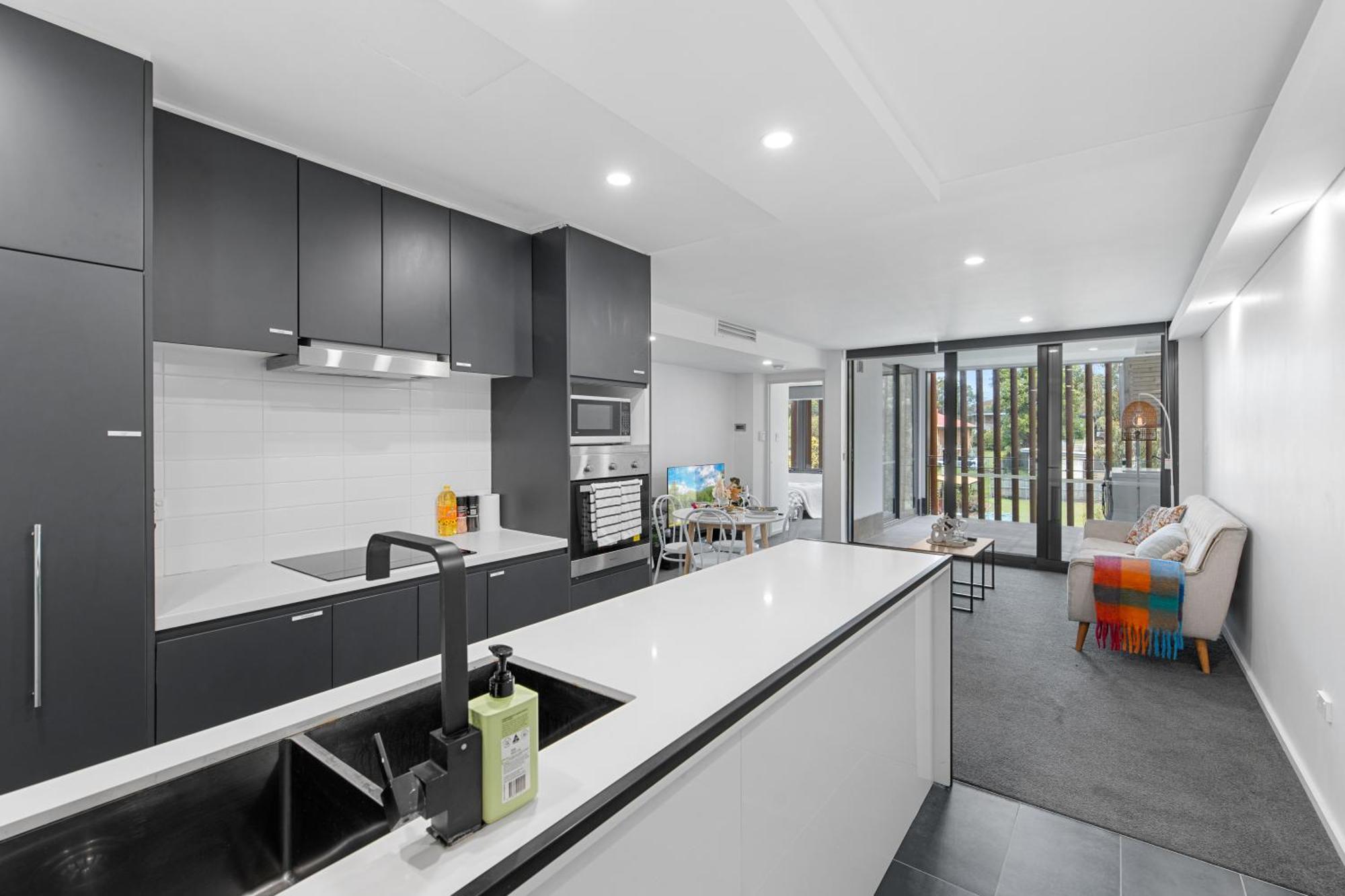 Near Garden City&3km To Qsac