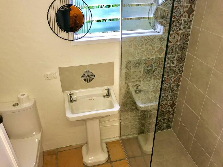 Tallywood 3 The Hacienda 2bed Pets Yard Pool * Brisbane