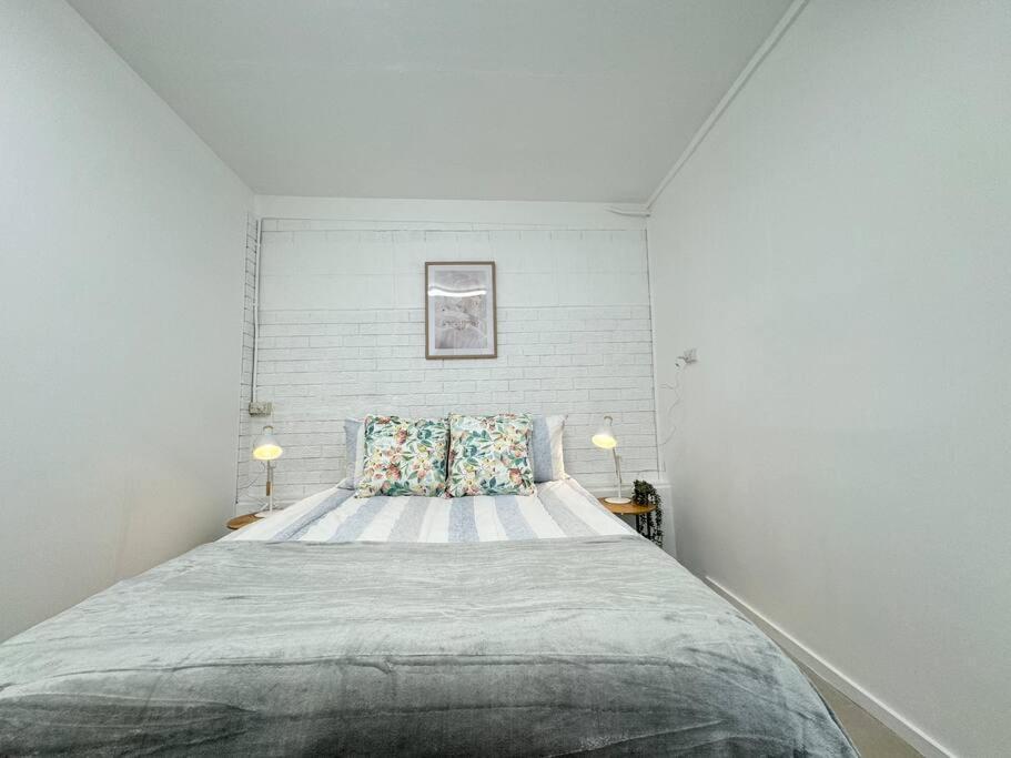 Convenient 2-bedroom In Macgregor Brisbane