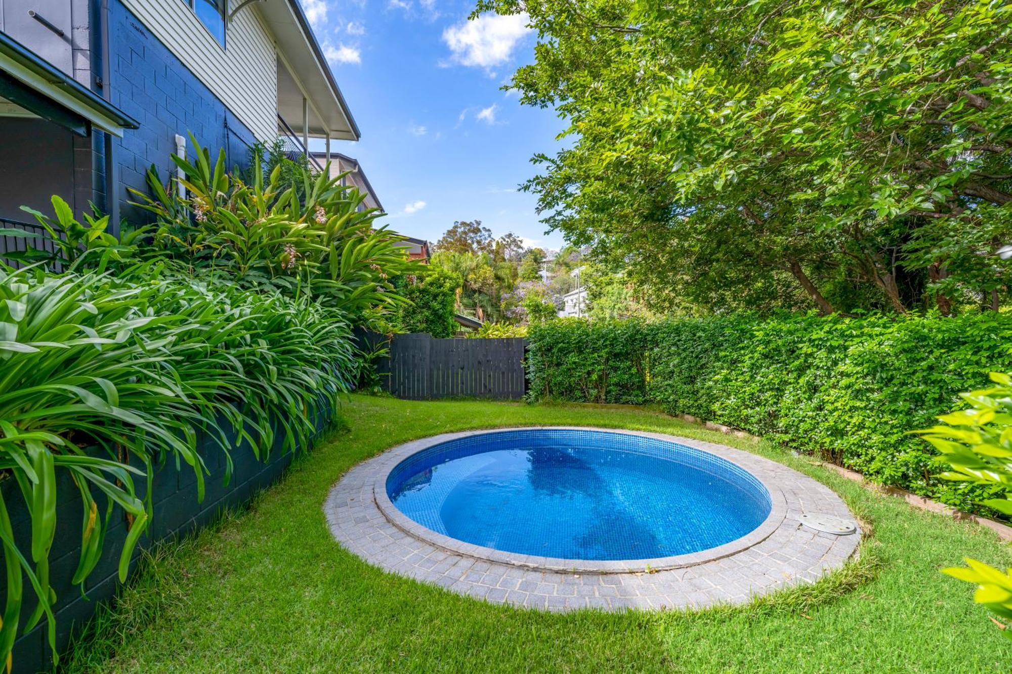 Tallywood 3 The Hacienda 2bed Pets Yard Pool