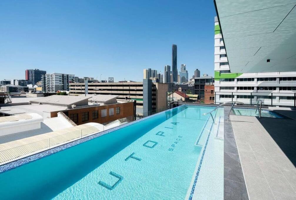 Apartment Utopia Oasis Exquisite Urban Retreat