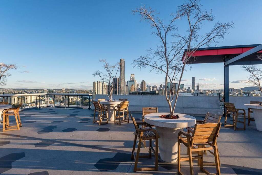 Apartment Utopia Oasis Exquisite Urban Retreat