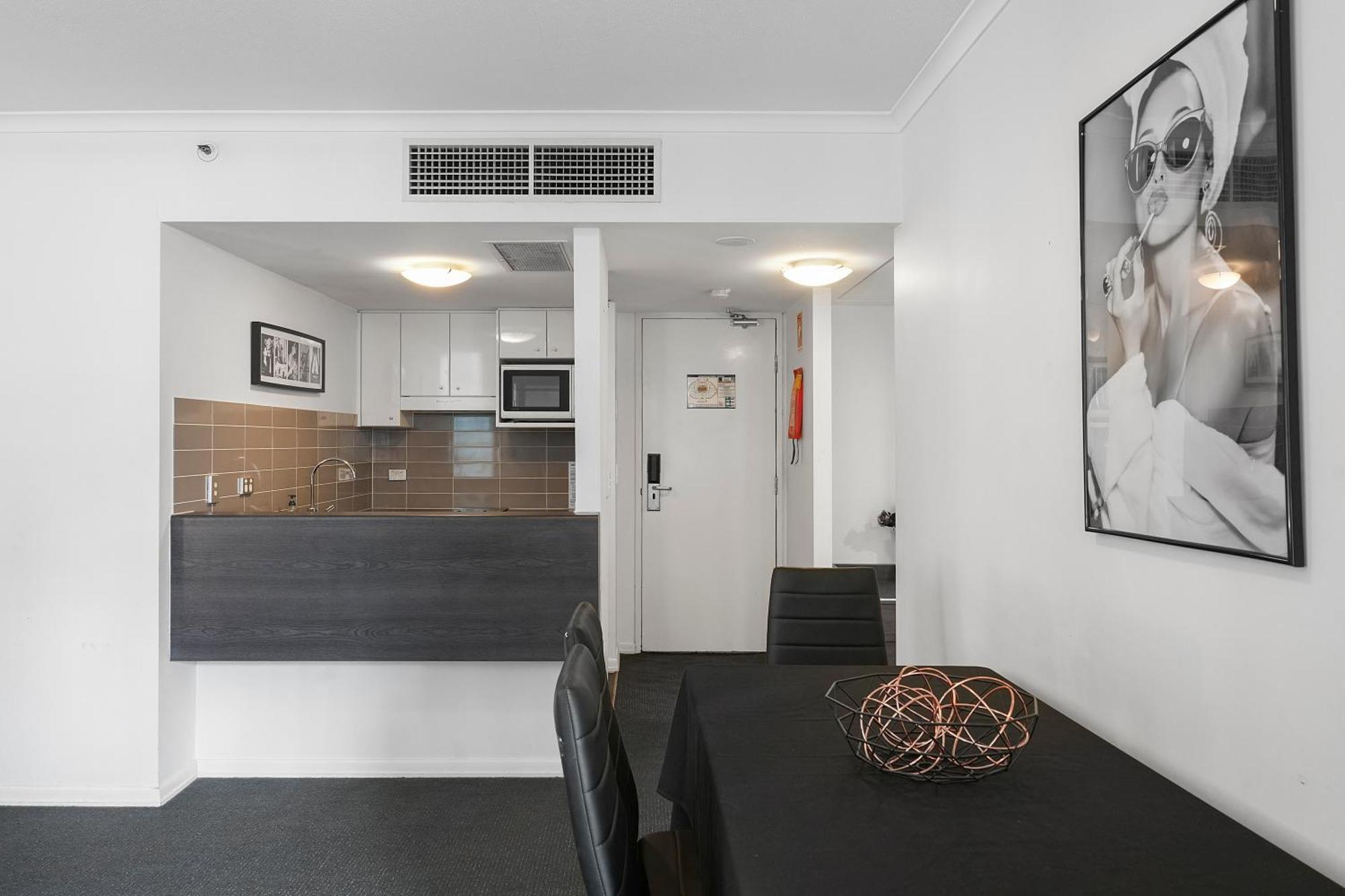 Cbd - 1bdr - Sebel 4 Star *