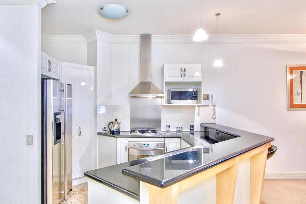 Aparthotel Macarthur Chambers 5*