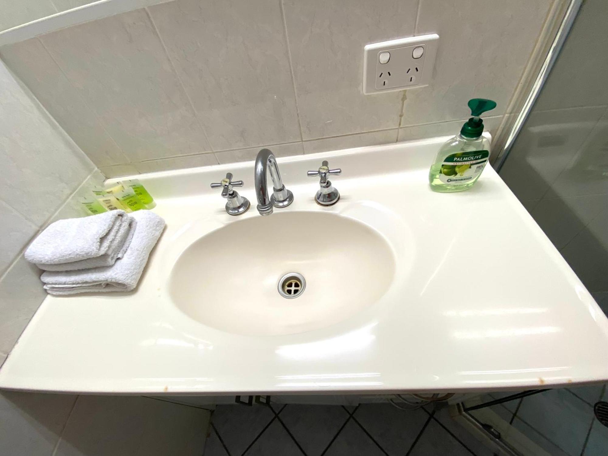 Hampton Court 4* Brisbane