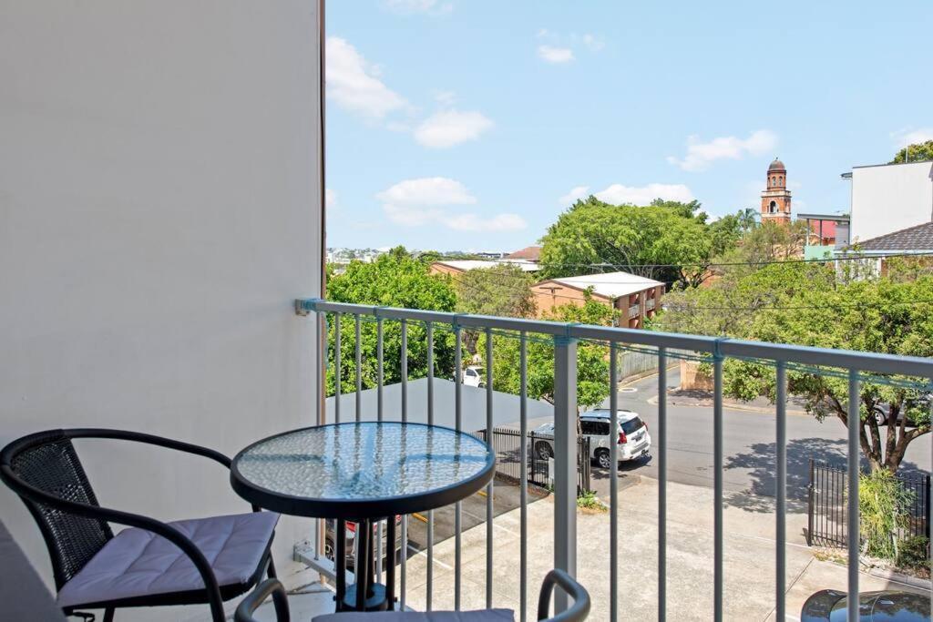 New Farm Nest- 2bed 1bath Balcony Brisbane