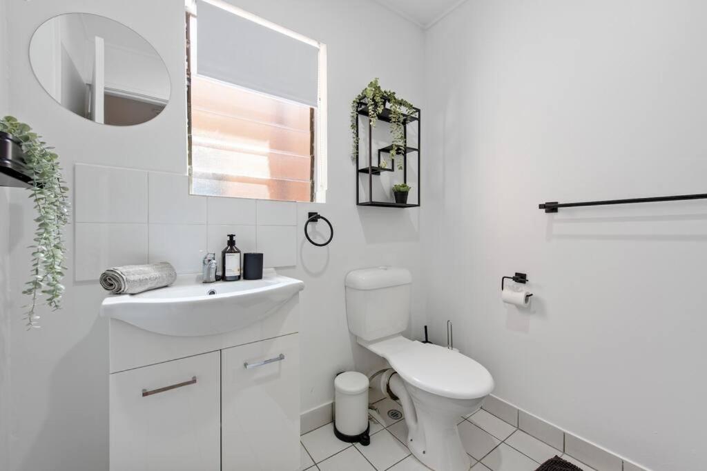 New Farm Nest- 2bed 1bath Balcony Apartment Brisbane