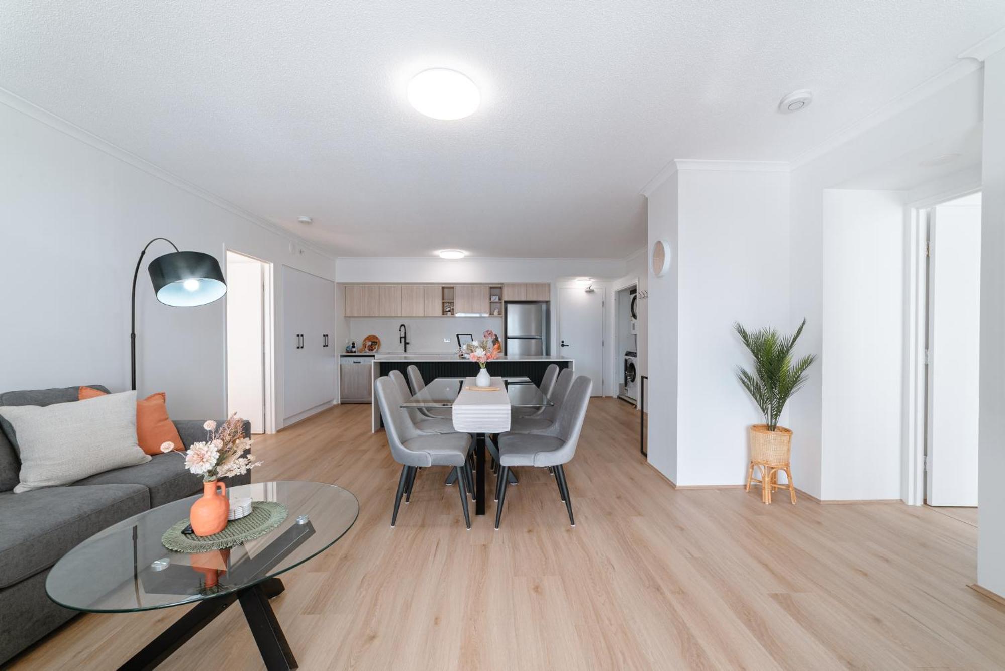 Lux 39th Floor 3br 2bath, River View, Pool, Gym, Wifi Apartment