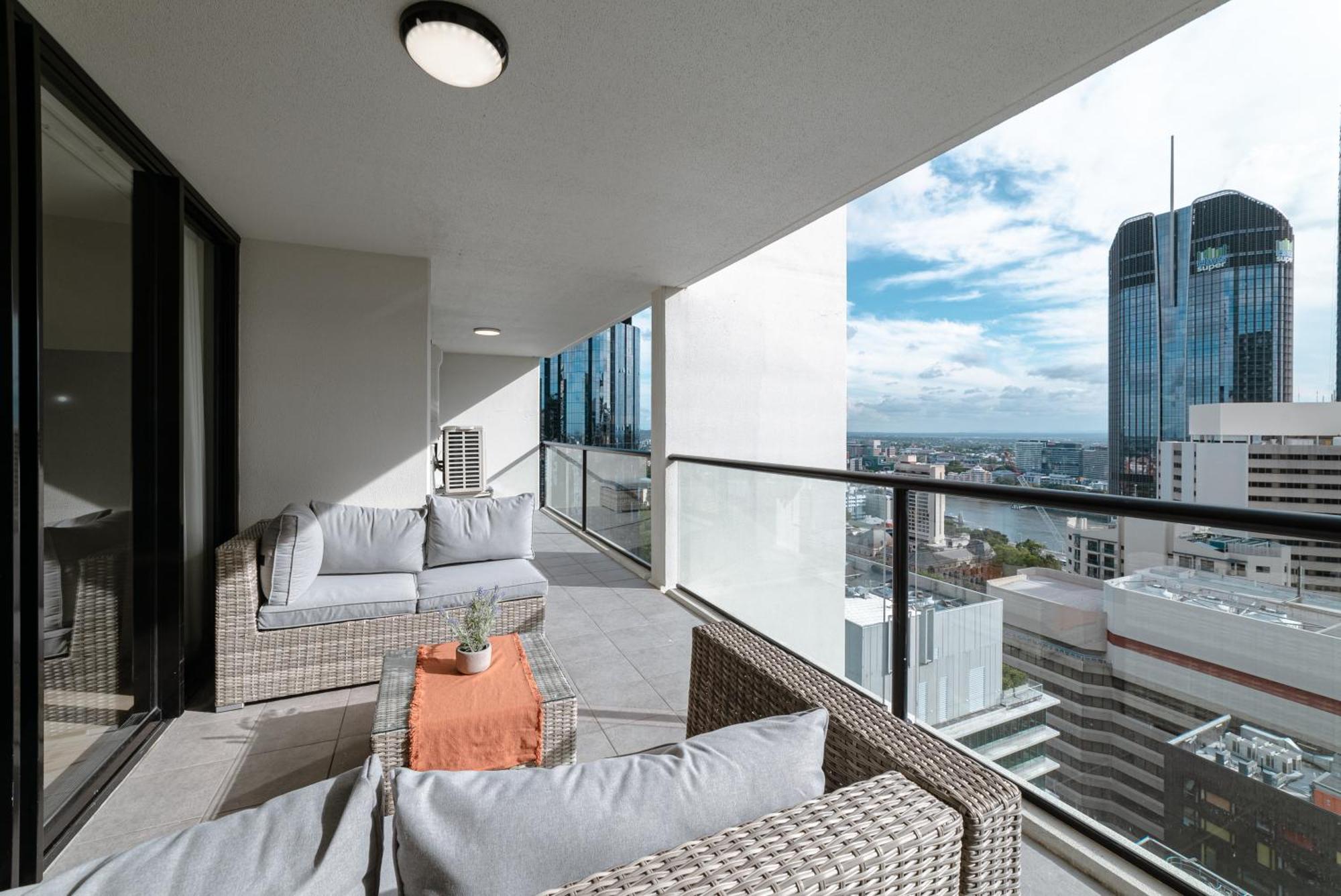Lux 39th Floor 3br 2bath, River View, Pool, Gym, Wifi Apartment Brisbane