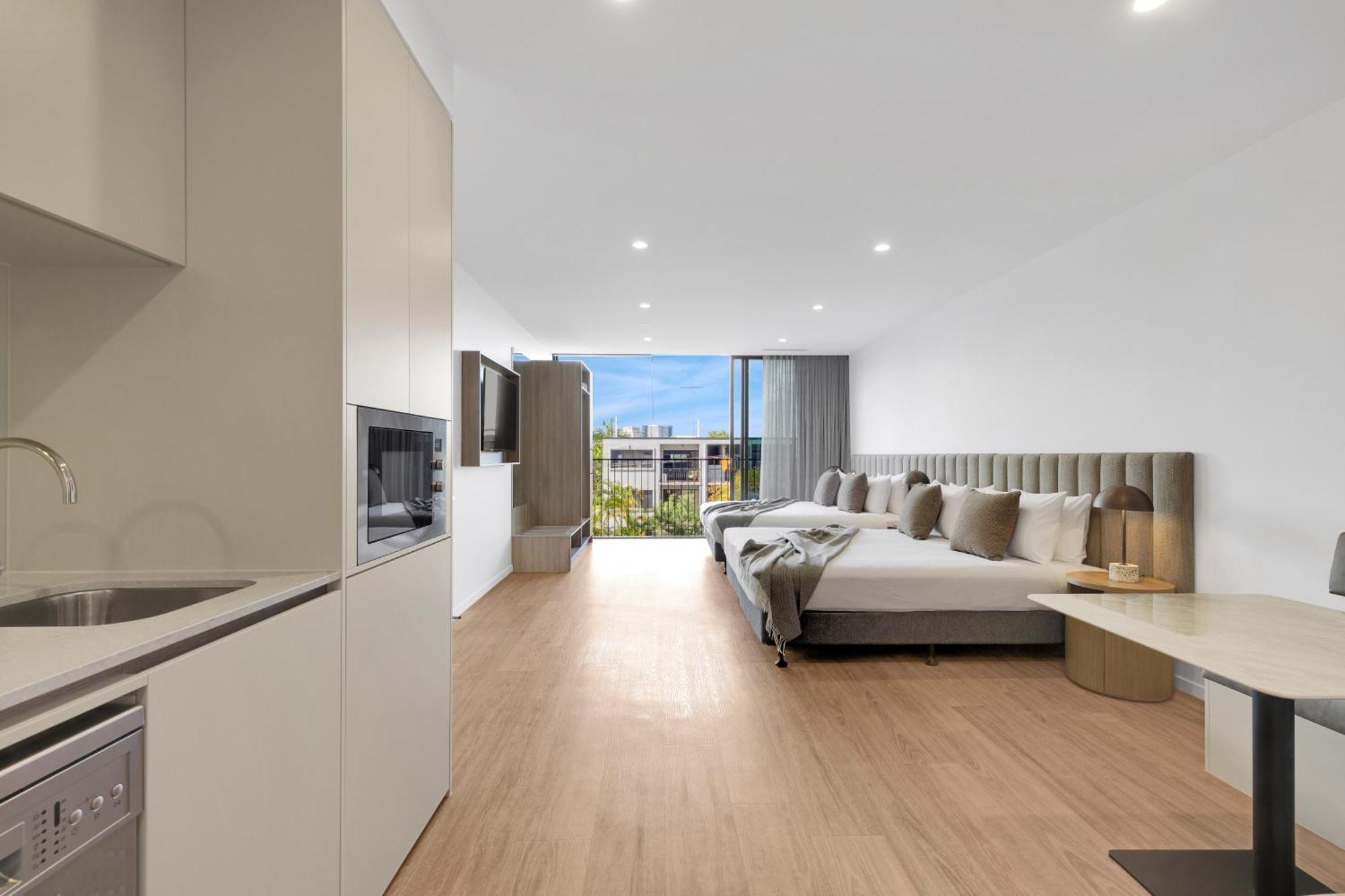 Rambla At Story House * Brisbane