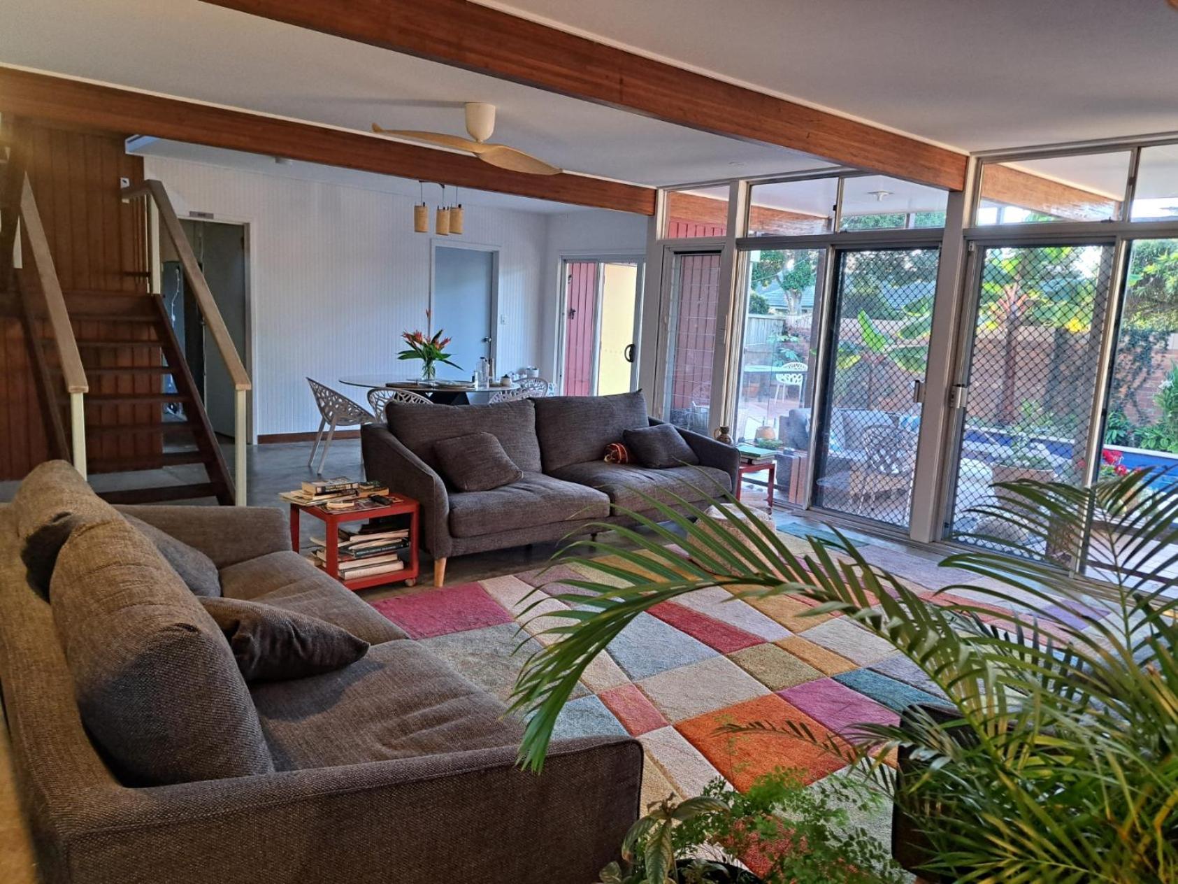 1960s Pool House - Hosted Bed & Breakfast Brisbane