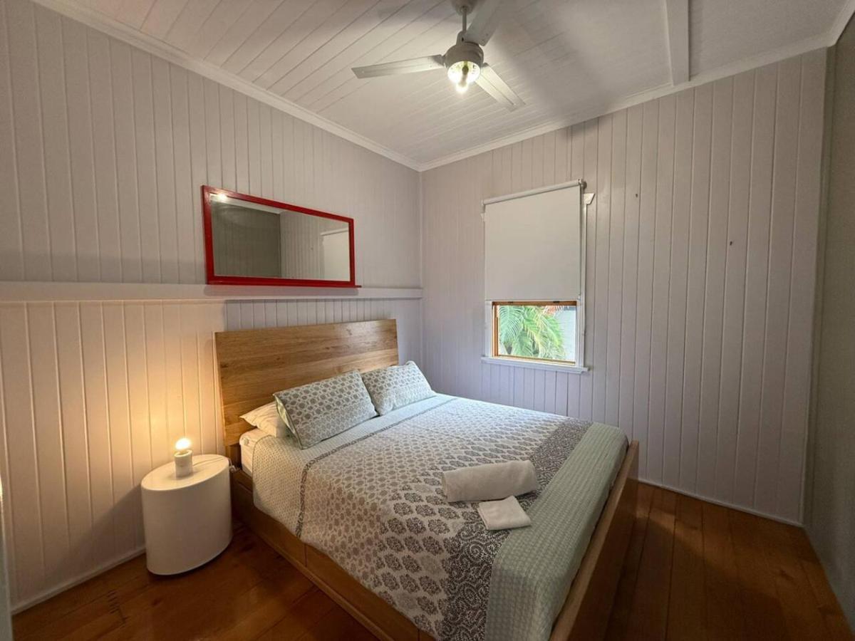 Central Spacious, Cozy Bedroom 3 Holiday home Brisbane