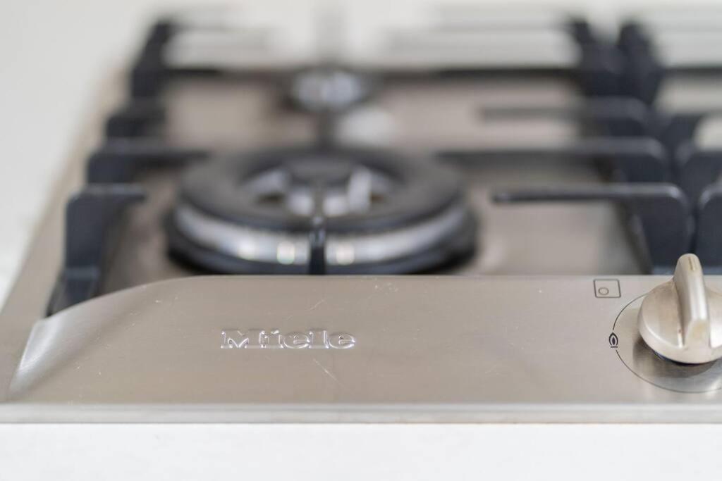 2br-2ba Resort-style Retreat In Hamilton M21 Apartment Brisbane