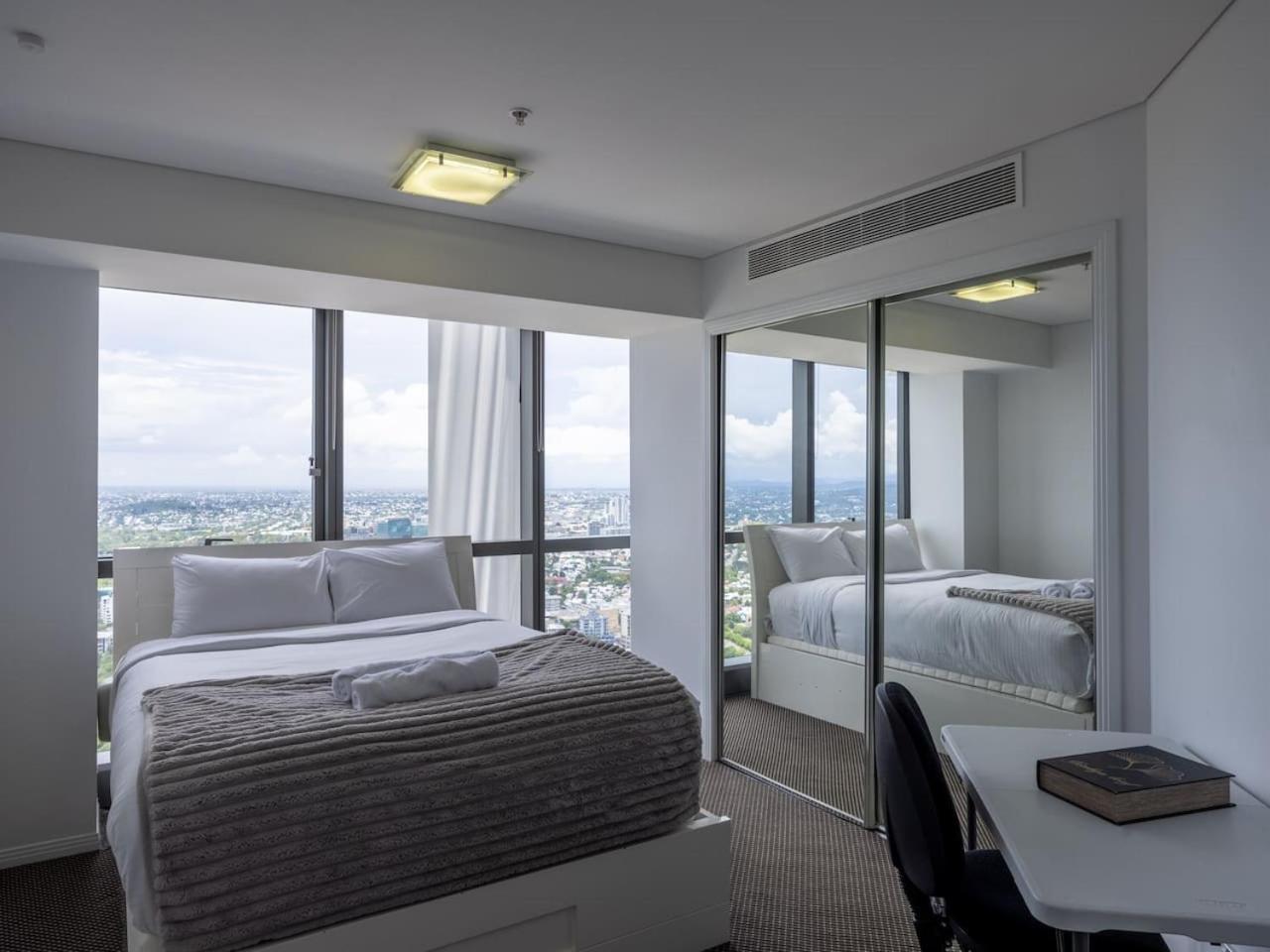 Holiday home Stunning 2br Lights View Near Parks And Riverside *