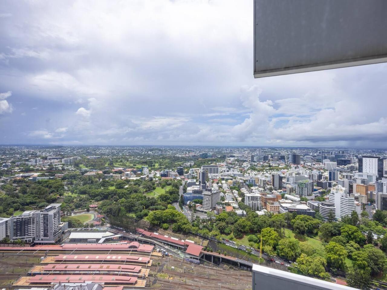 Holiday home Stunning 2br Lights View Near Parks And Riverside *