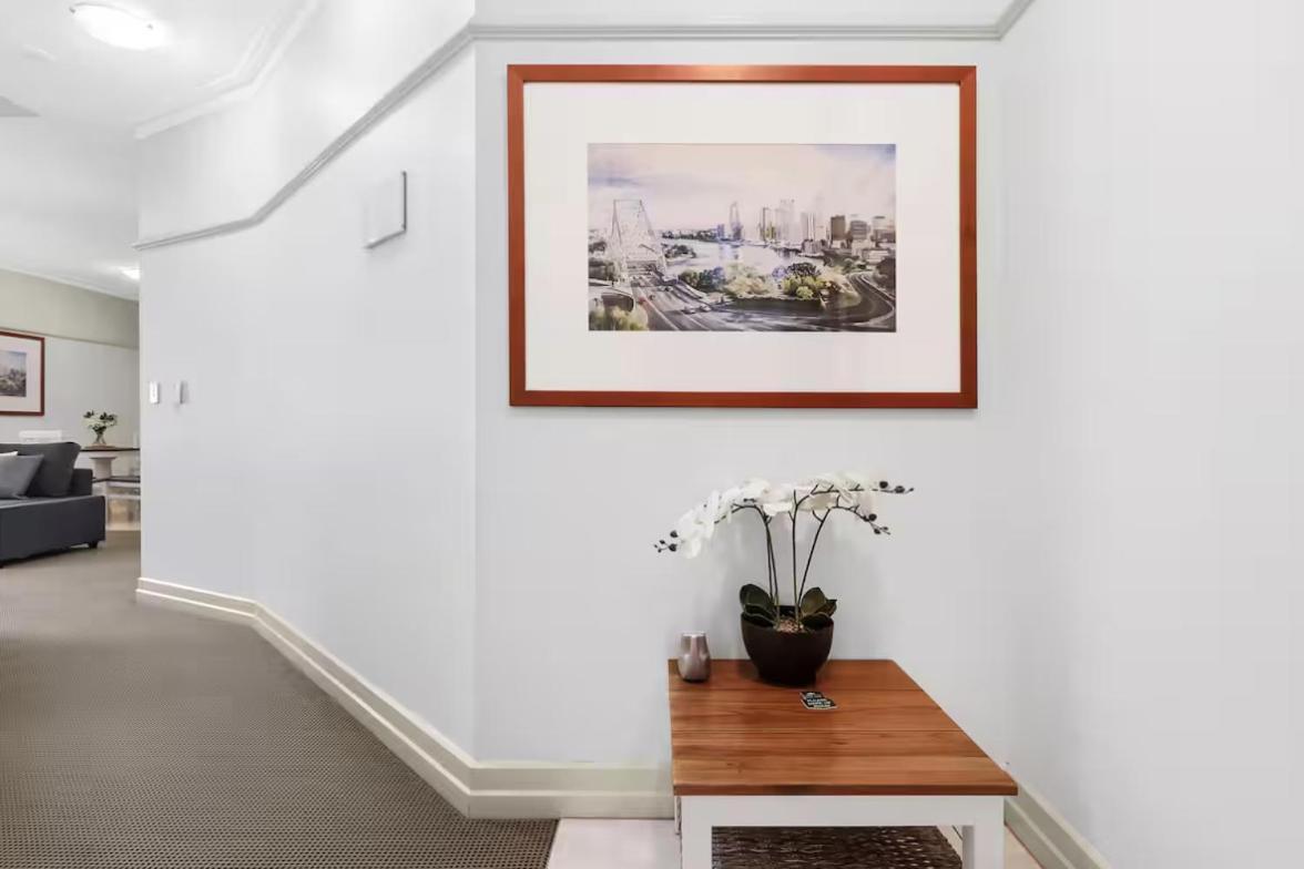Hotel-like 1bd1ba With Stunning Views In Cbd Apartment Brisbane