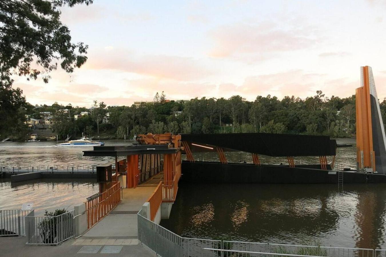 Holiday home Walk To Uq Shops And Transit Great Value Brisbane