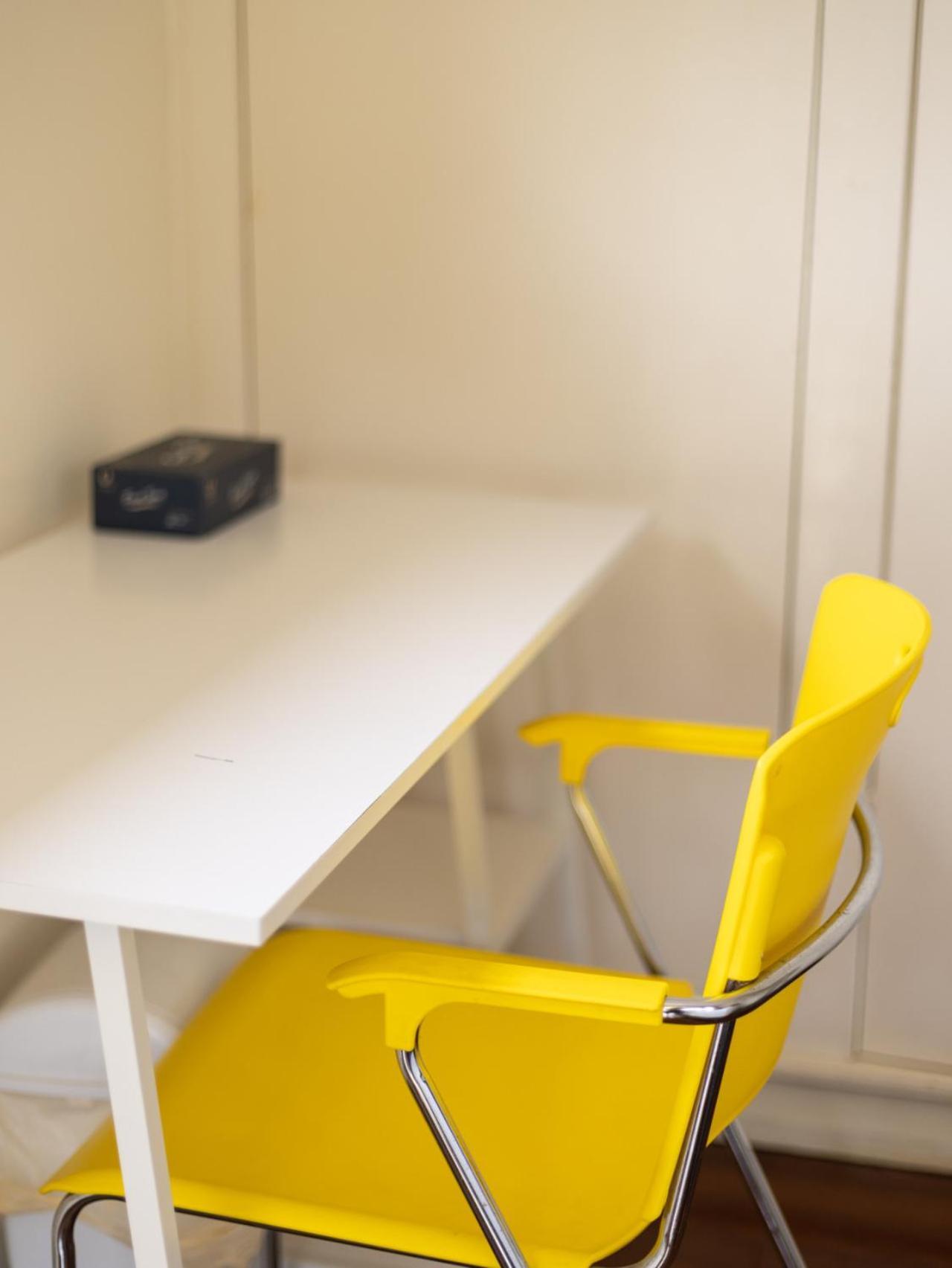 Walk To Uq Shops And Transit Great Value *