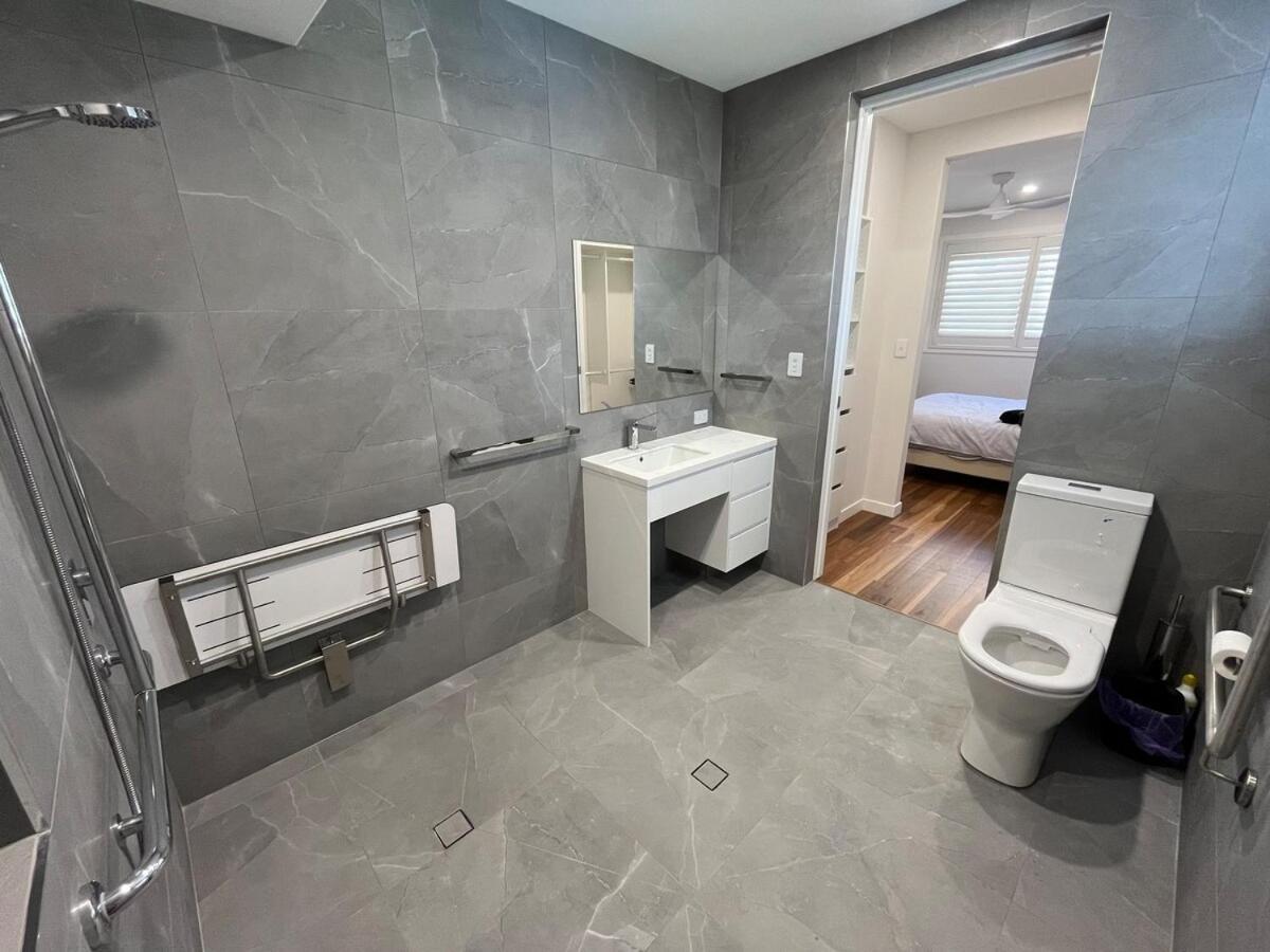 Holiday home 5 Star Luxury Build *
