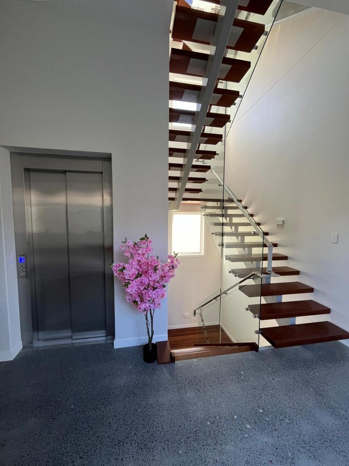 5 Star Luxury Manly * Brisbane