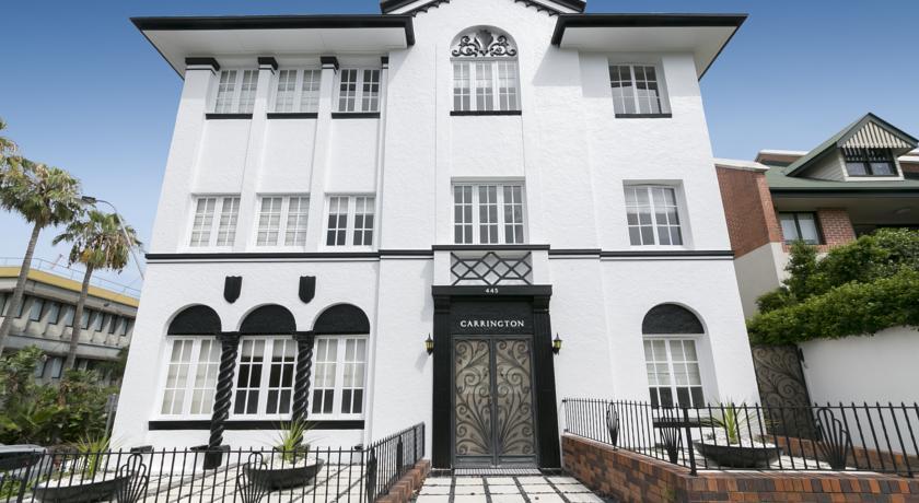 Carrington Manor - 5br