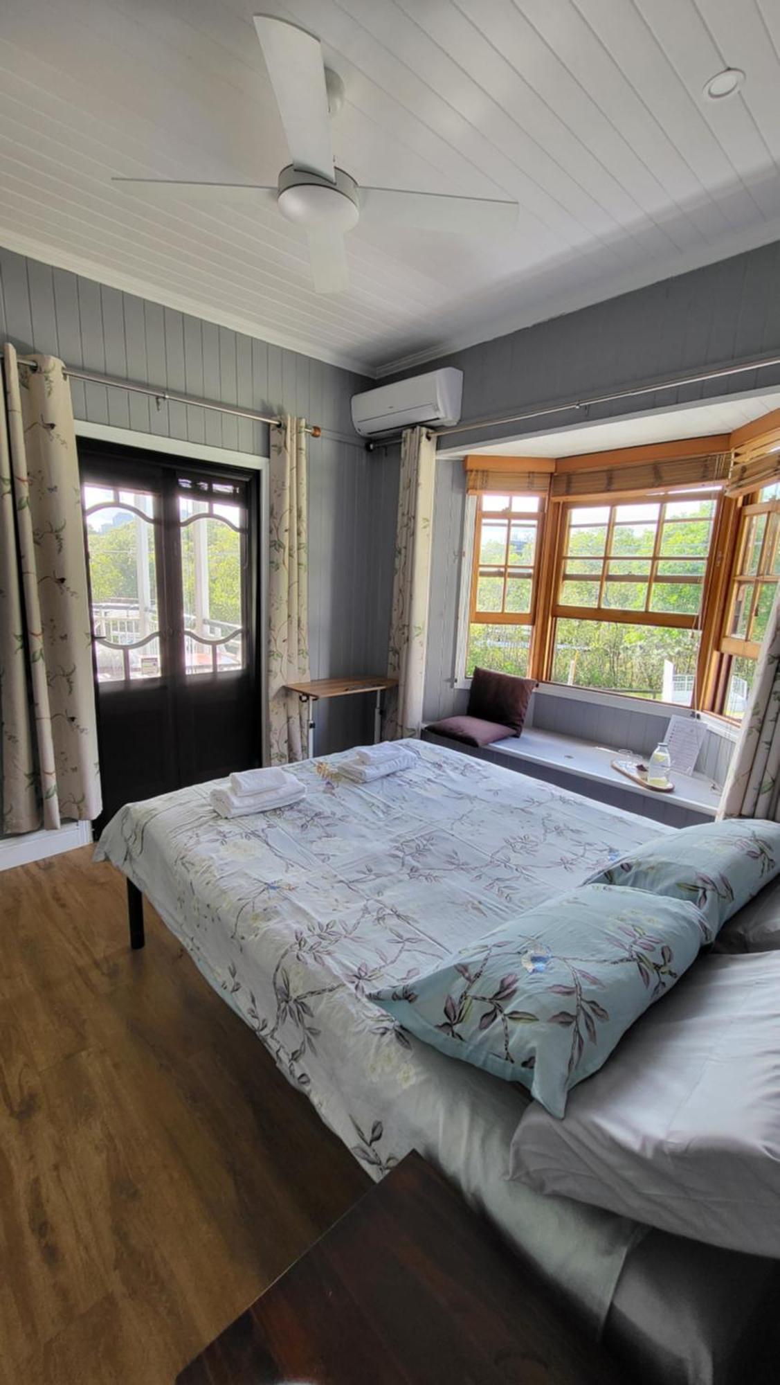 Urban Riverside Rest Bed & Breakfast *