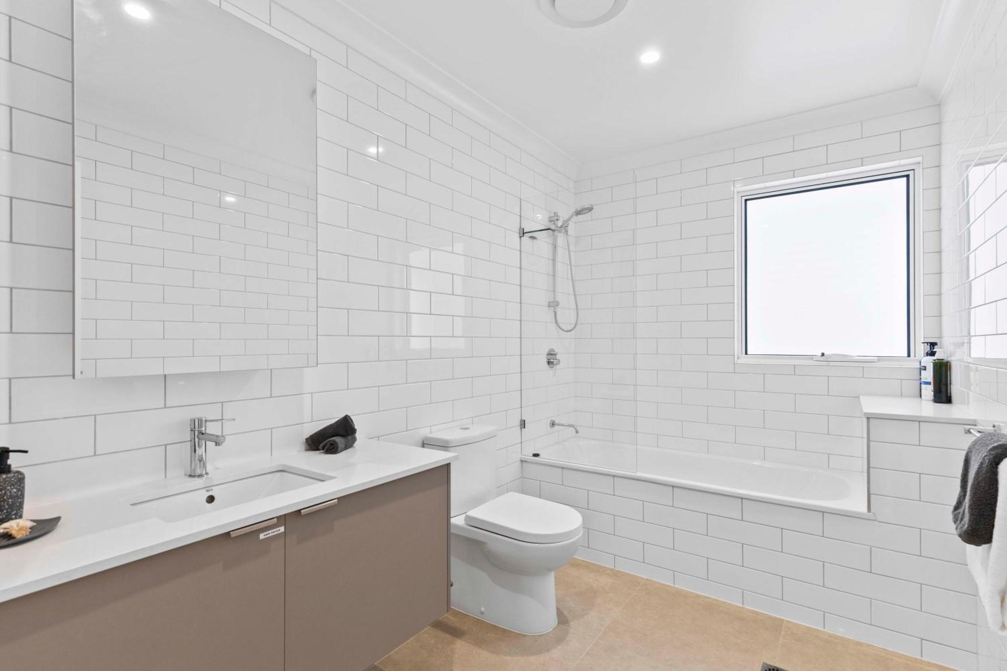 Stylish 3br Townhouse Camphill - Wifi, Parking