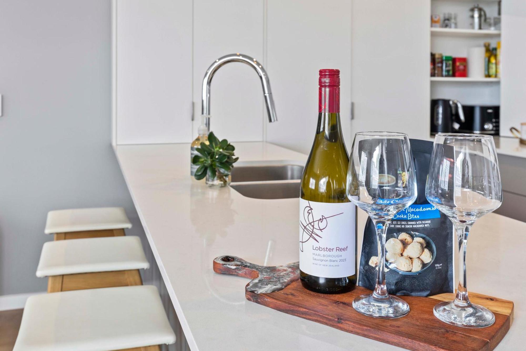 Apartment Stylish 3br Townhouse Camphill - Wifi, Parking Brisbane