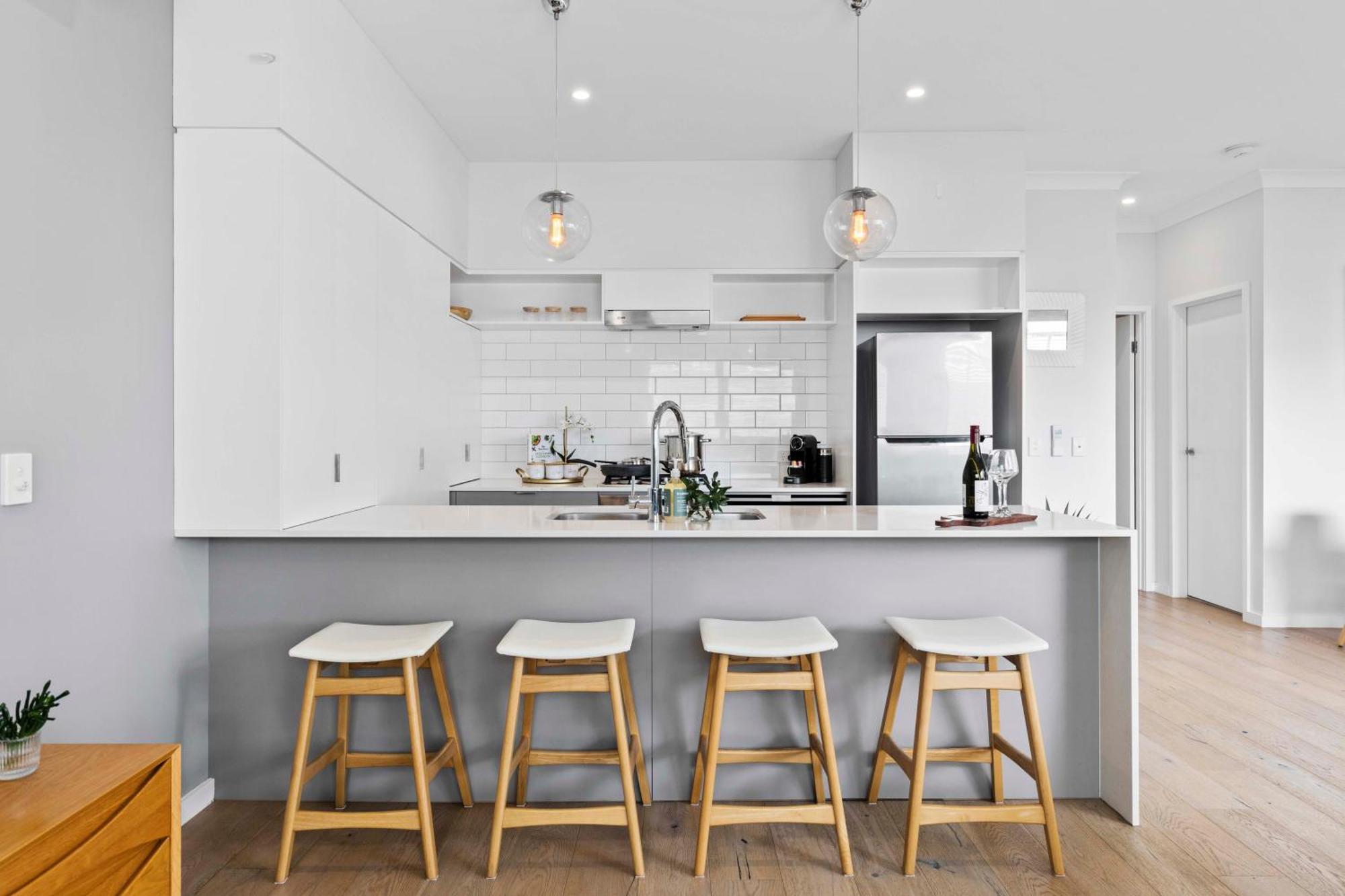 Stylish 3br Townhouse Camphill - Wifi, Parking