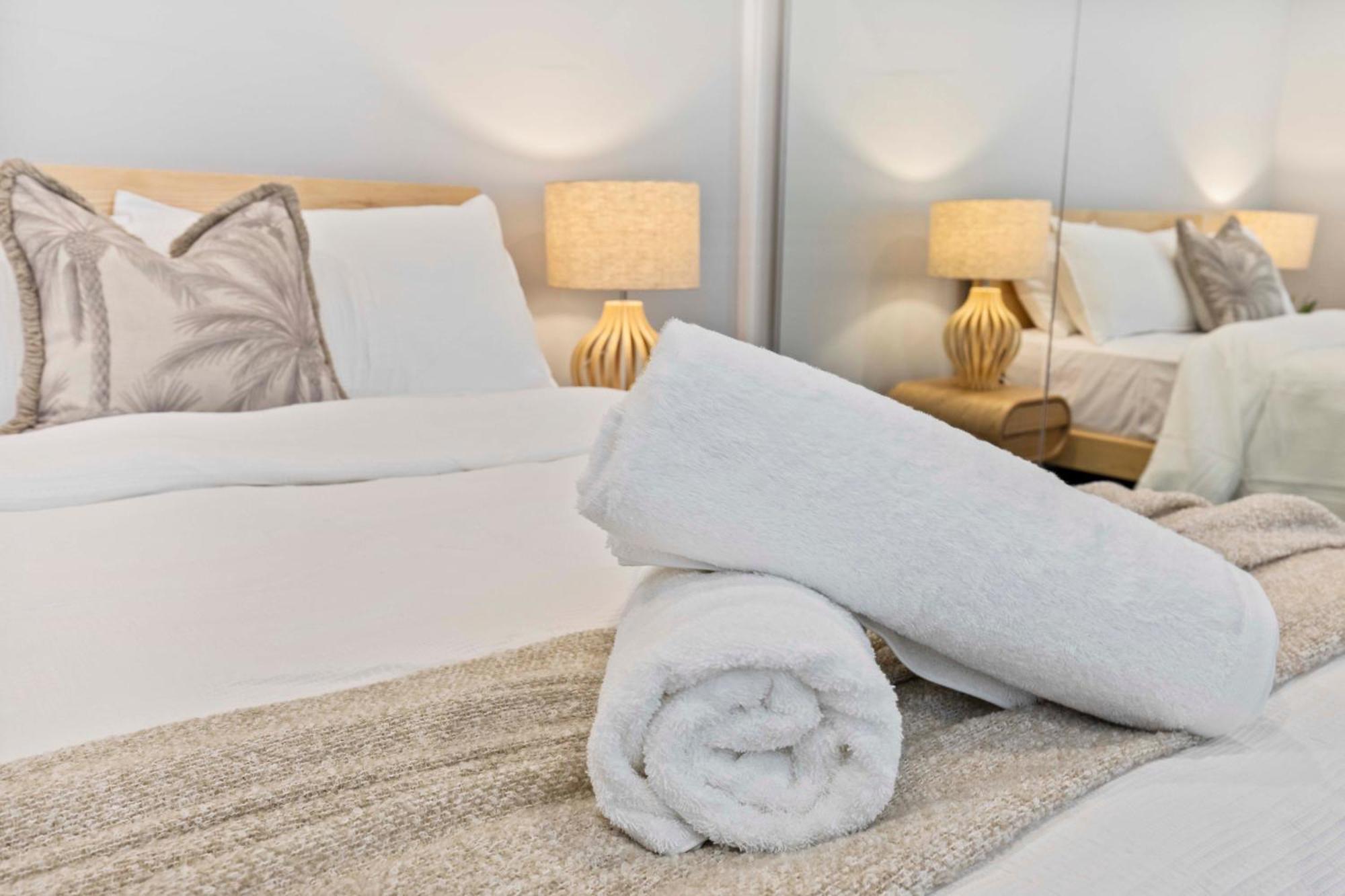 Stylish 3br Townhouse Camphill - Wifi, Parking