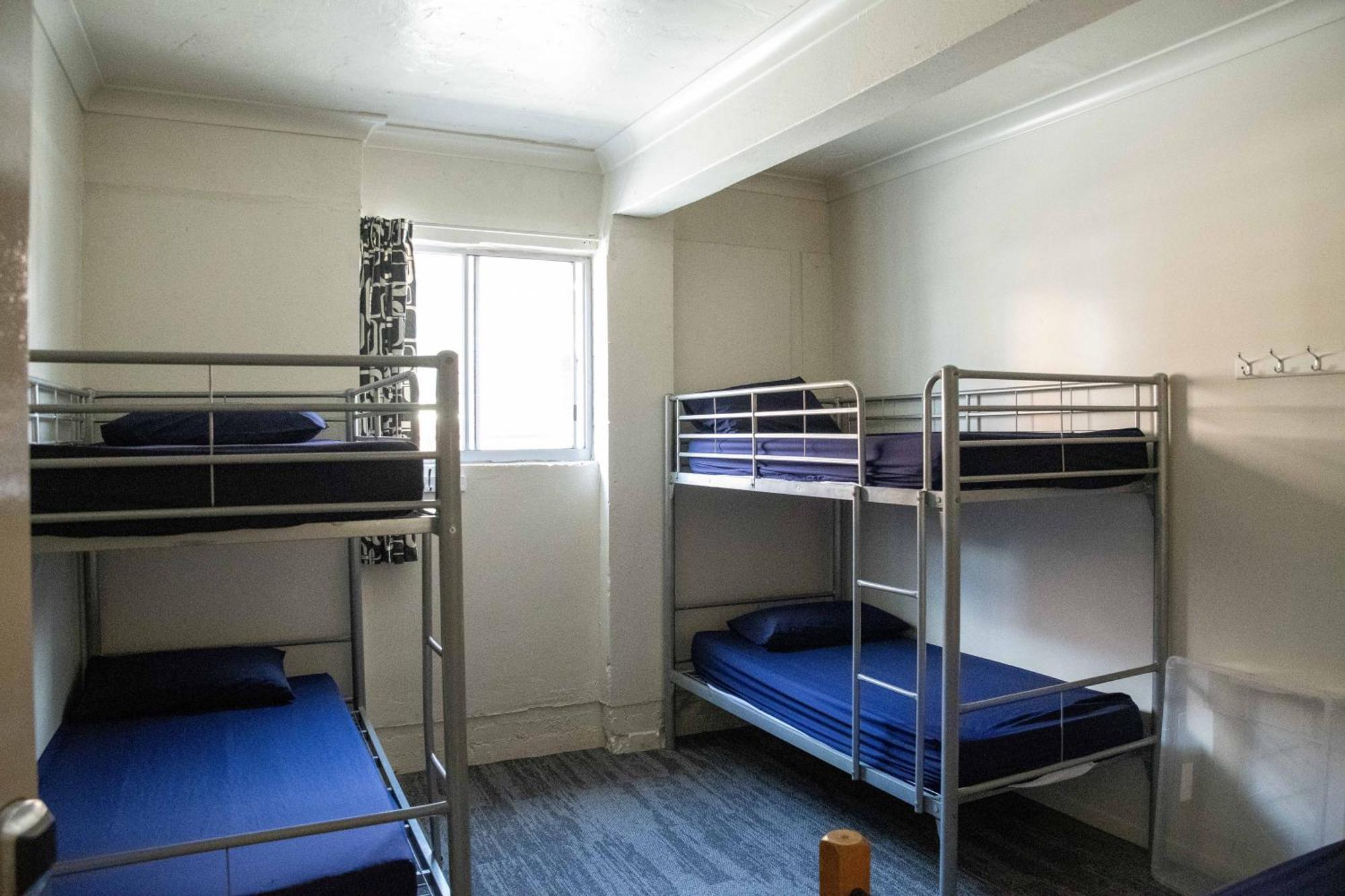Hostel Habitat Backpackers