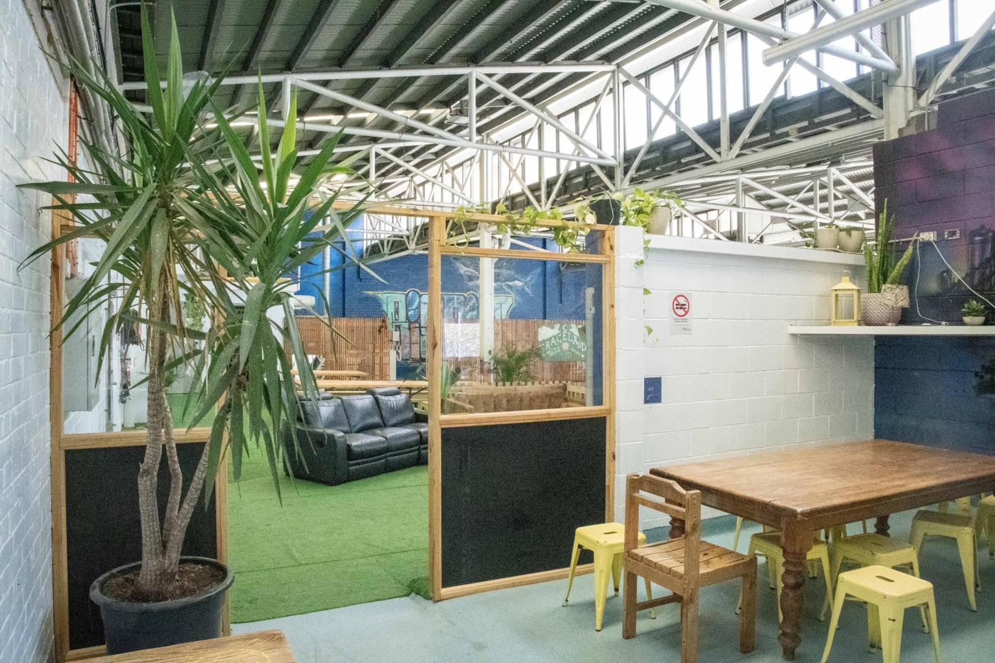 Hostel Habitat Backpackers Brisbane