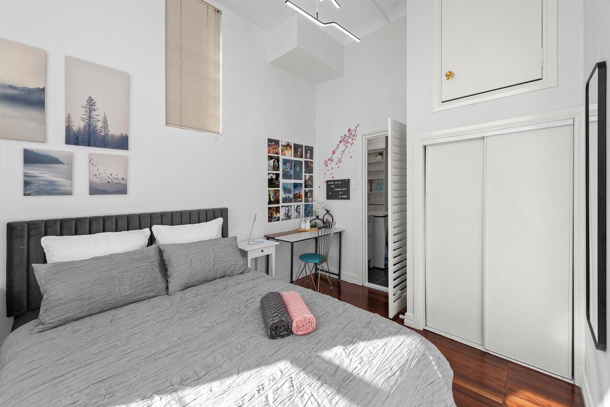 Apartment High Ceiling 1 Bedroom In The Brisbane