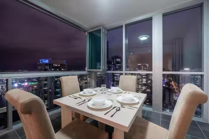 Apartment 2br Riverview Escape Free Parking