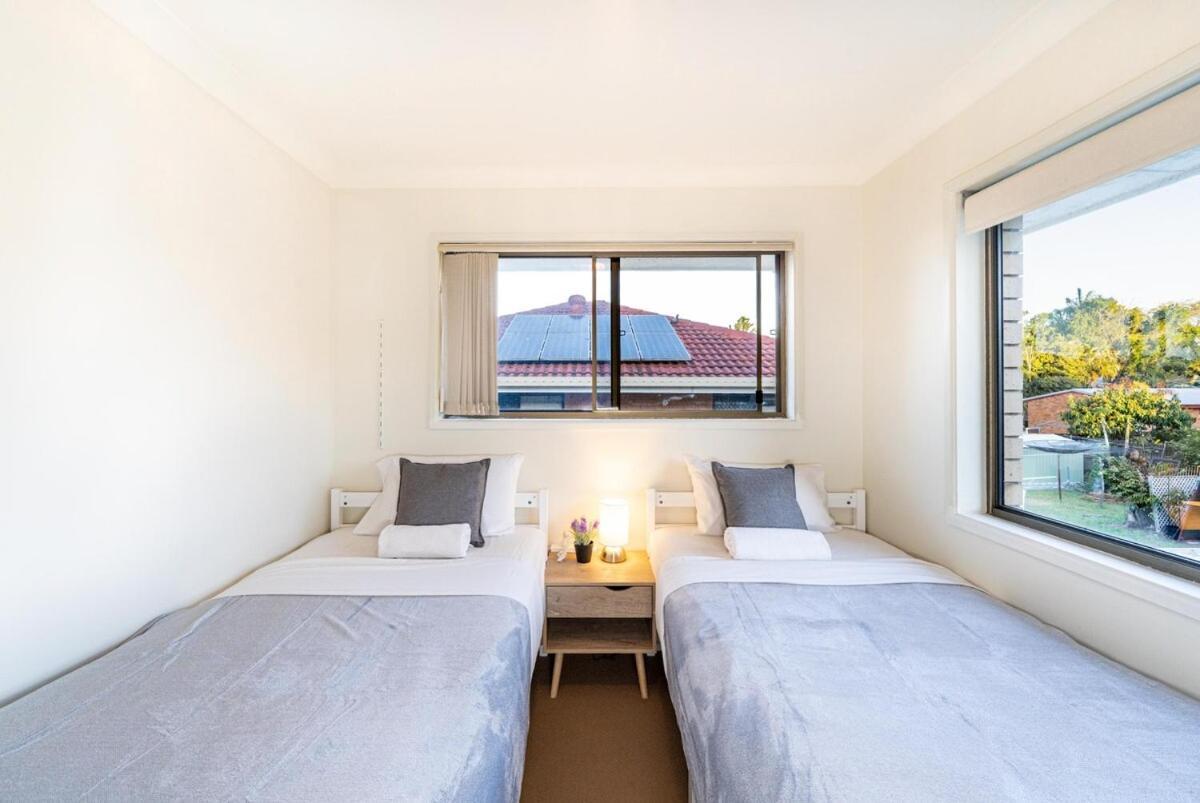 Space Abundant 4bed 2bath Sunnybank Retreat *