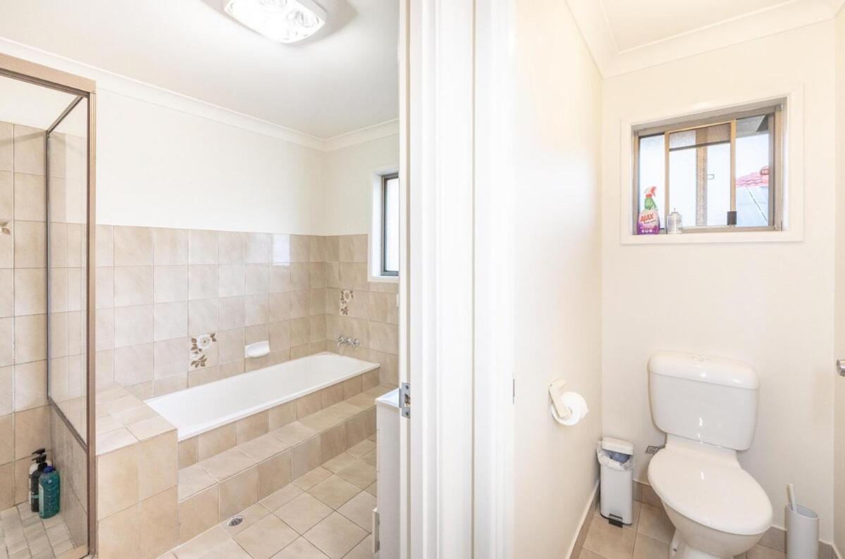 Space Abundant 4bed 2bath Sunnybank Retreat Holiday home Brisbane