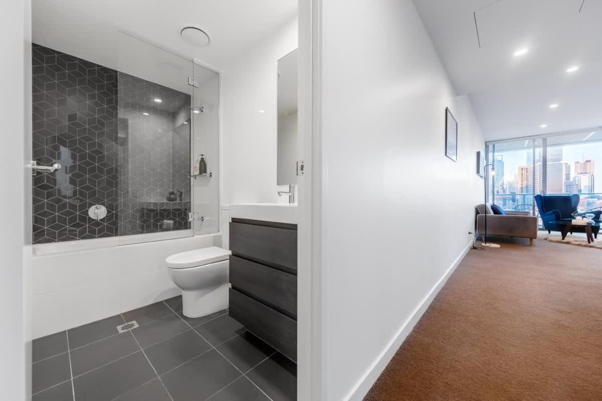 Apartment High Lvl Private And Quiet River View 2bd