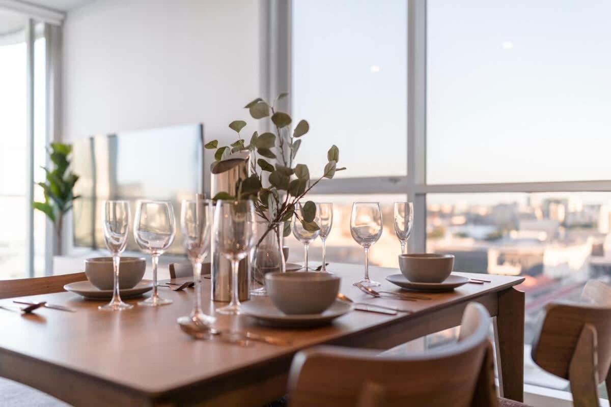 High Lvl Private And Quiet River View 2bd