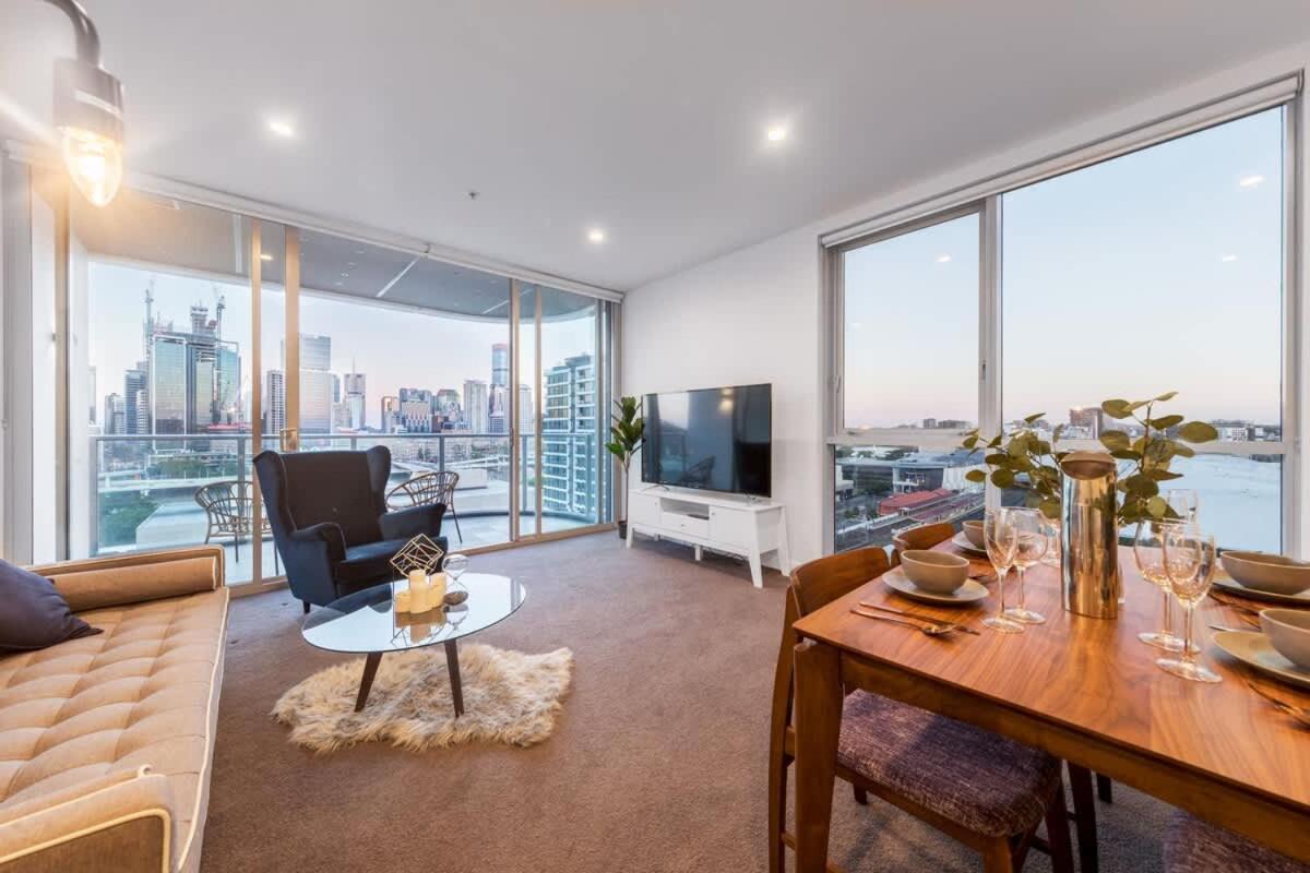 Apartment High Lvl Private And Quiet River View 2bd *
