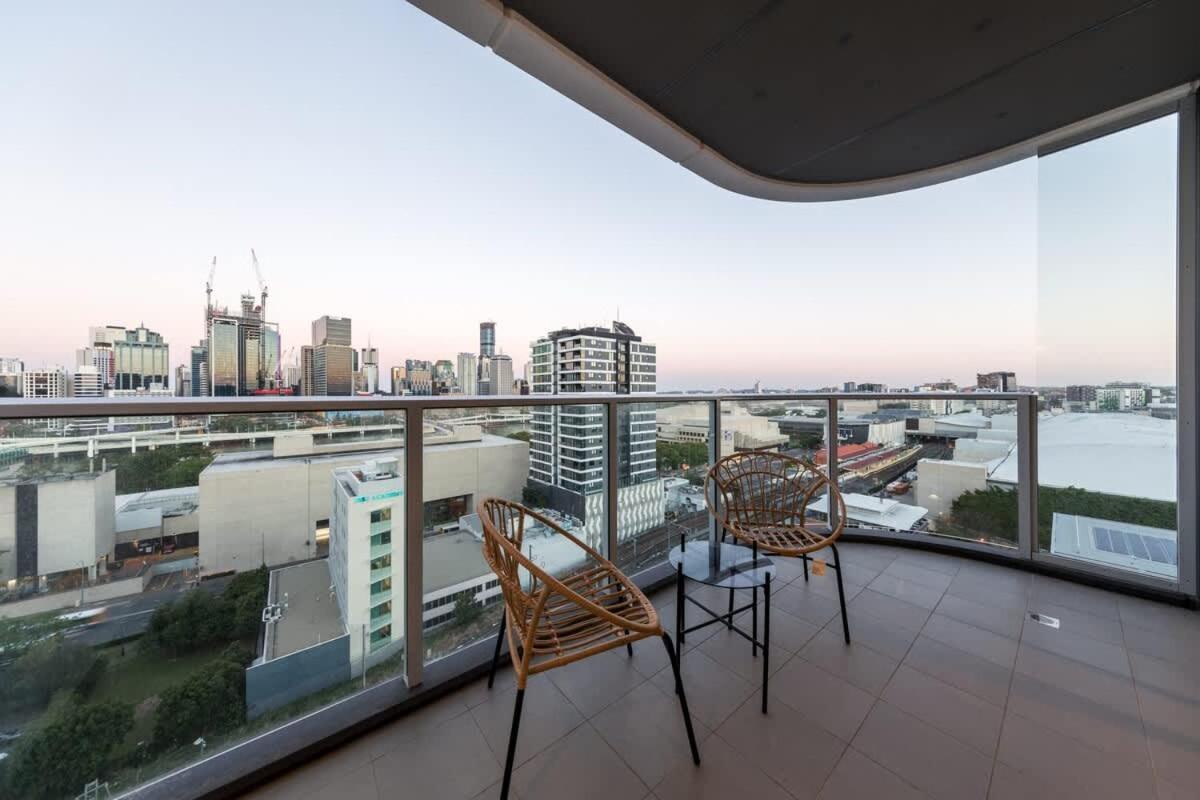 Apartment High Lvl Private And Quiet River View 2bd *