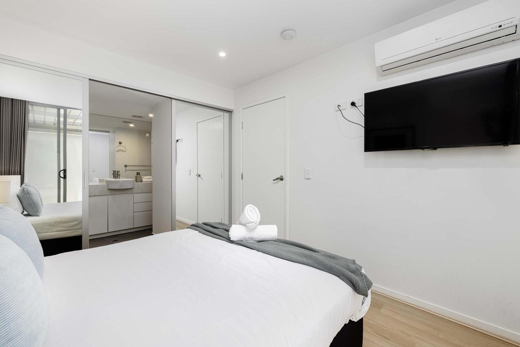 Chic Escape 2br Near Convention Centre Apartment Brisbane