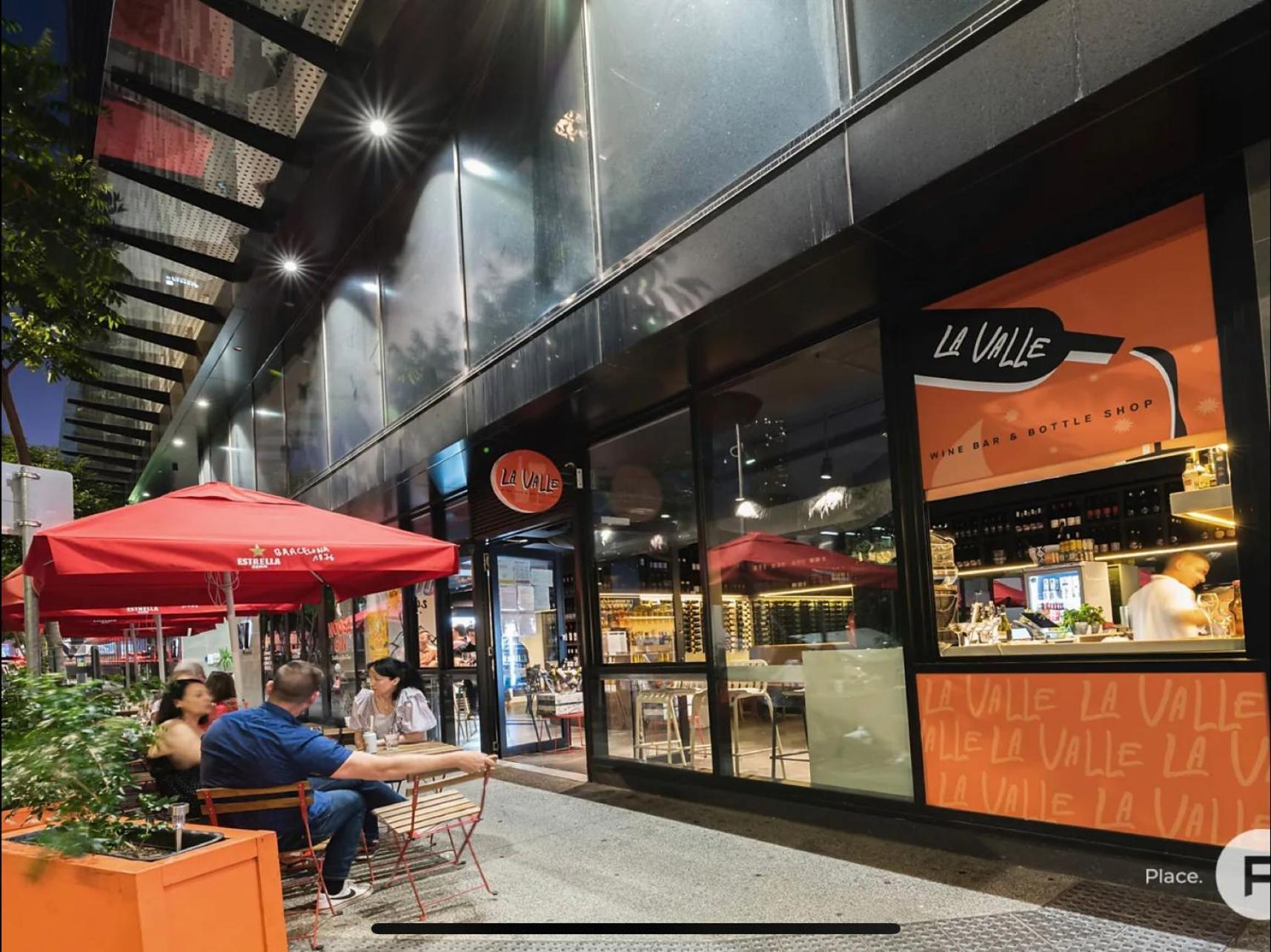 Breathtaking Sunset View Apartment, Location In The * Brisbane