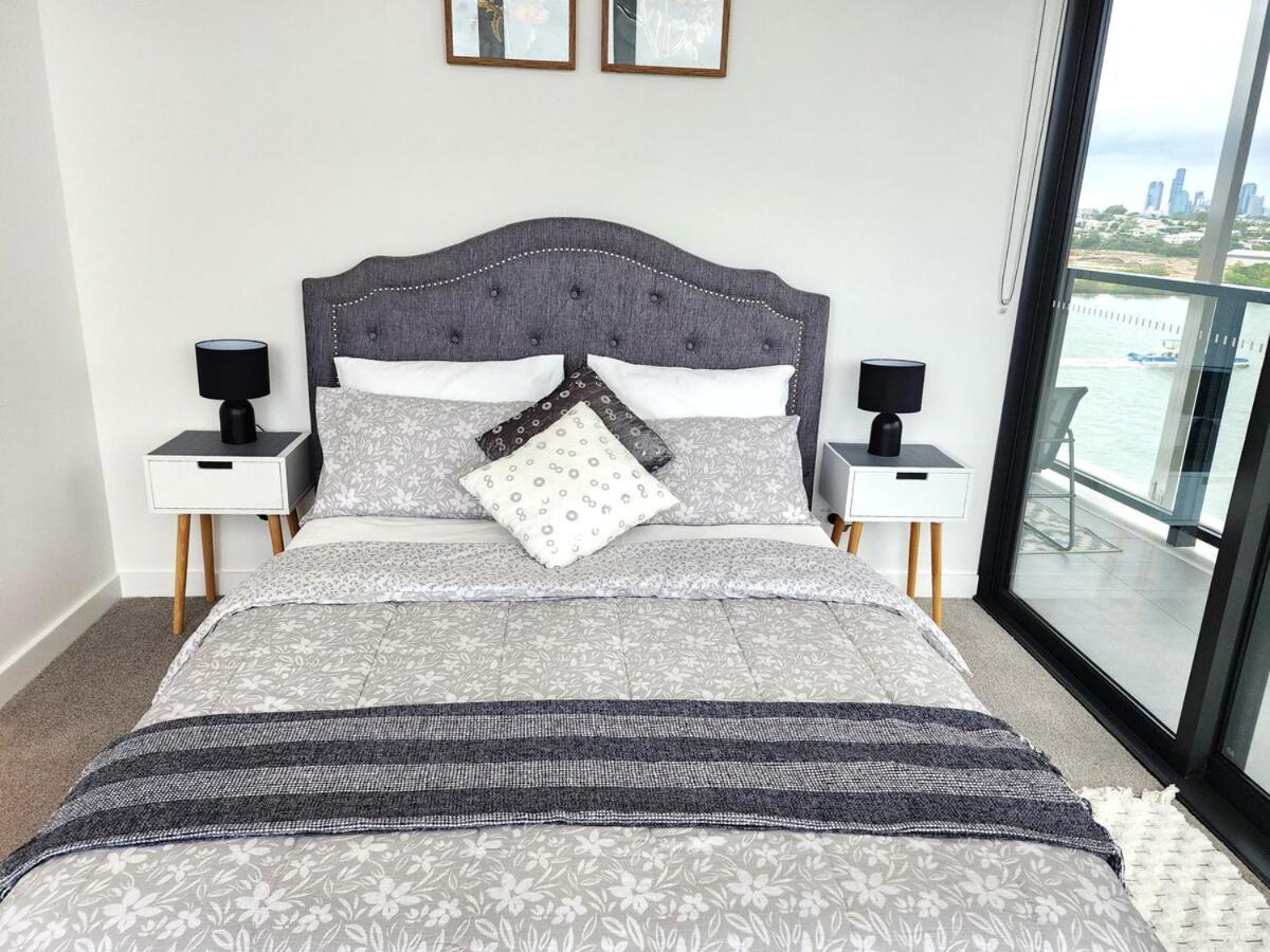 Apartment River & View Near Airport With Infinity Pool, Spa, Sauna, Steam Brisbane