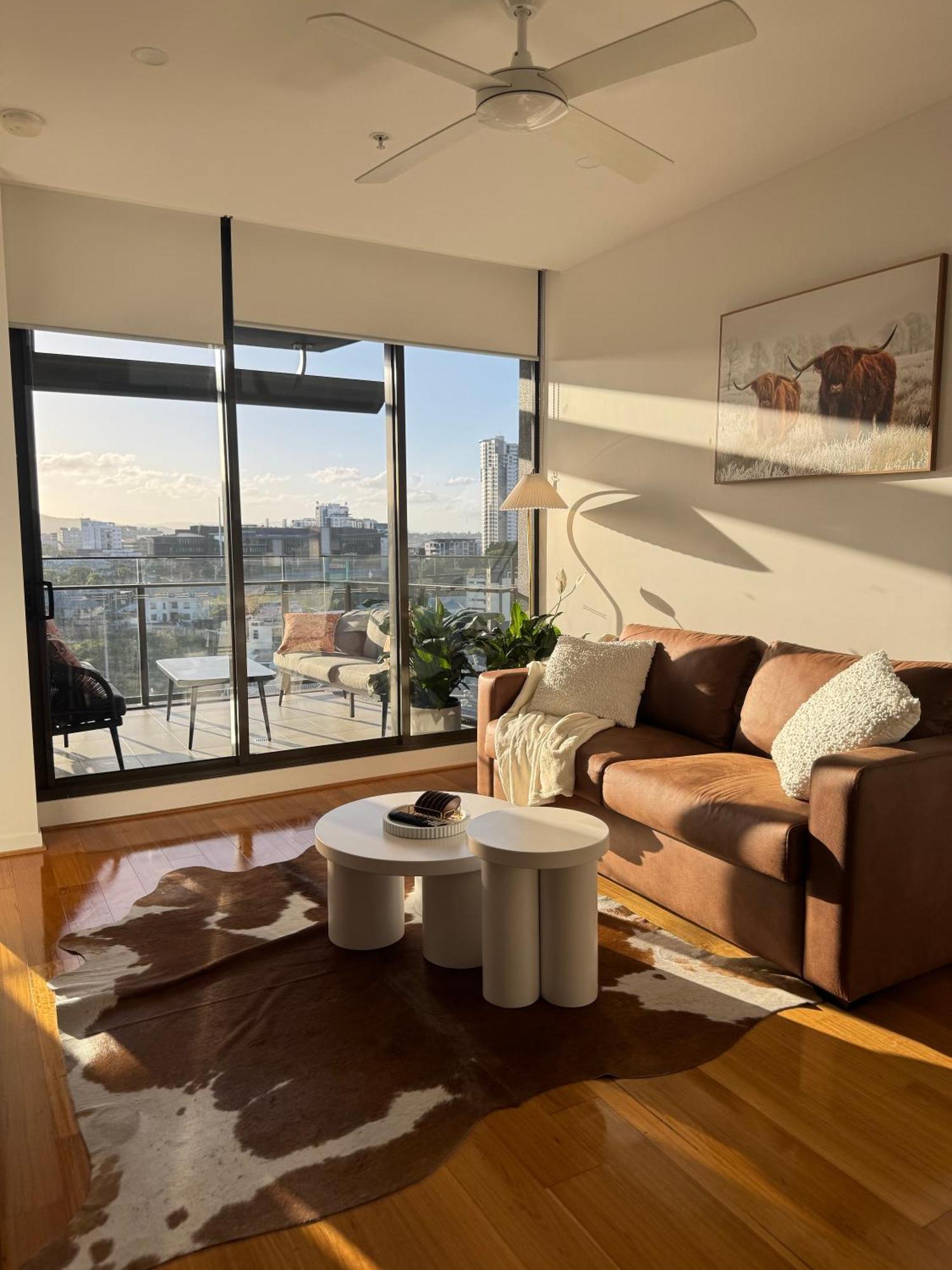 Apartment Luxury With View - Free Parking,pool,wifi