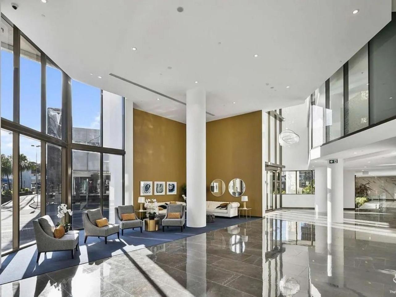 Luxury With View - Free Parking,pool,wifi