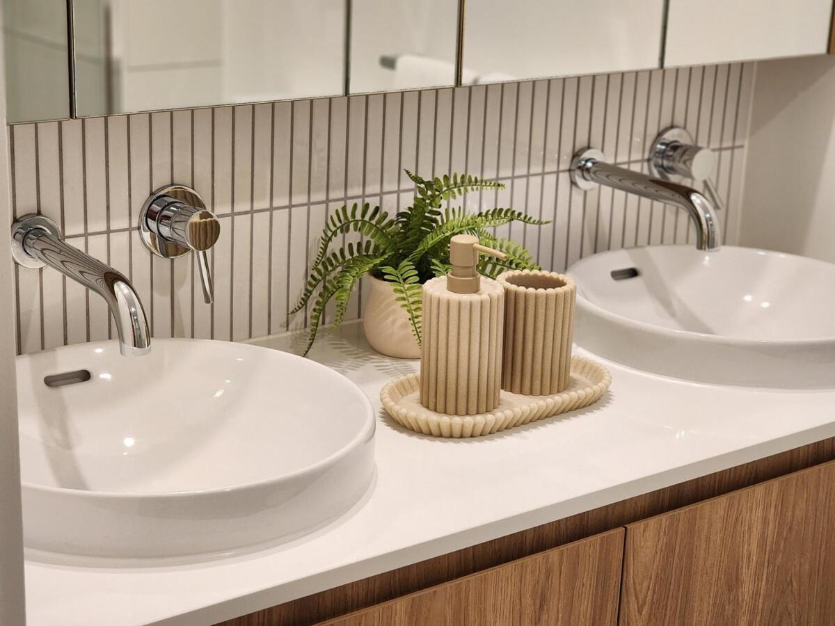 Free Car Park, Infinity Pool, View, Spa-sauna *