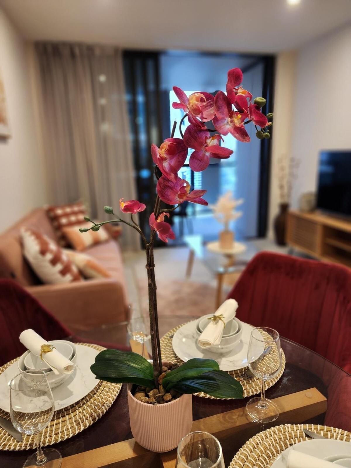 Free Car Park, Infinity Pool, View, Spa-sauna Apartment